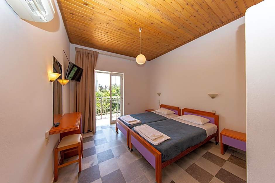 Manias Hotel Apartments