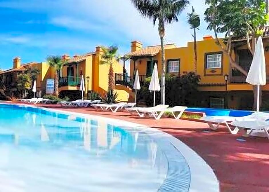 Apartamentos Oasis San Antonio