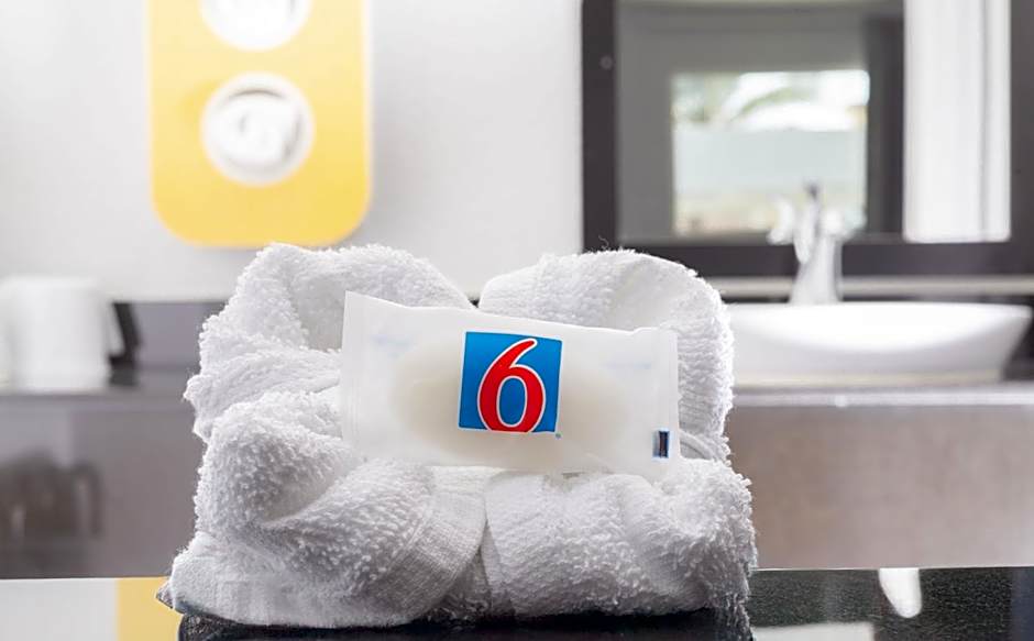 Motel 6 Ontario Airport