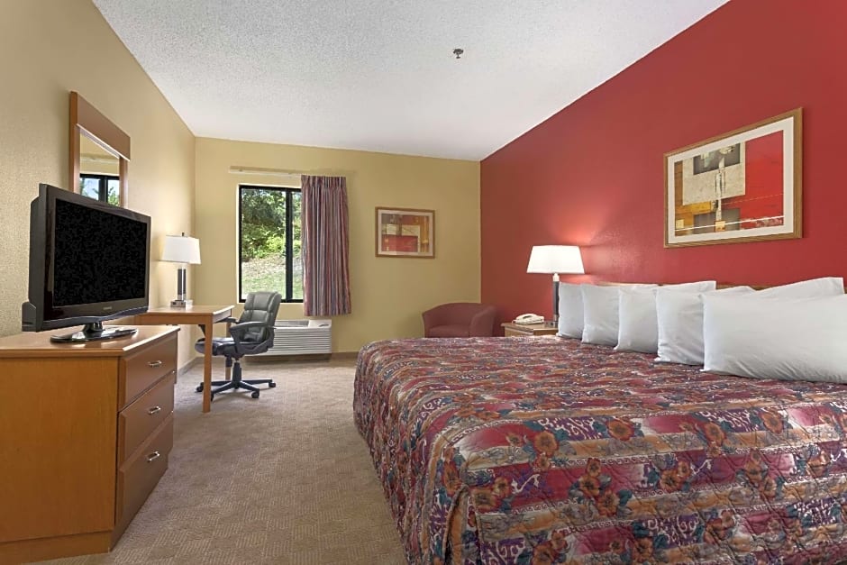 Days Inn by Wyndham Jefferson City