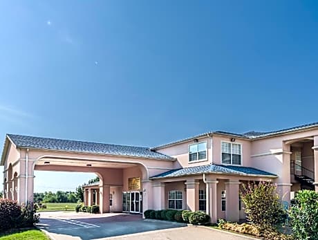 Super 8 by Wyndham Greenville