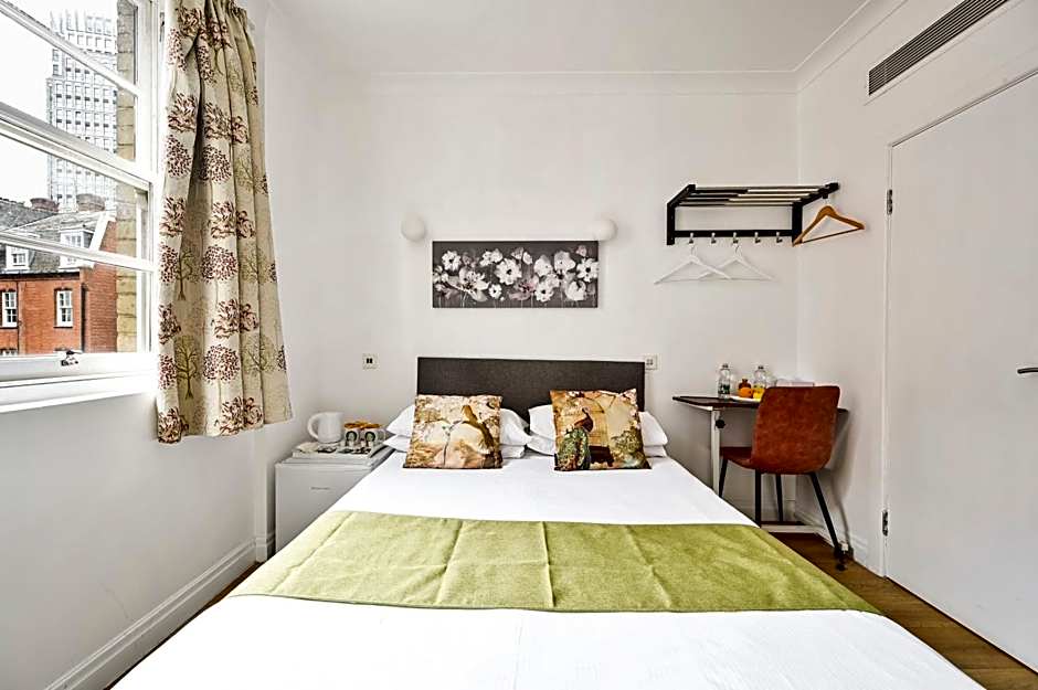 City London Hotel