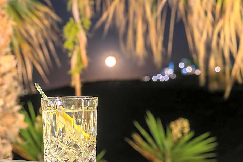 Sunrise Beach Suites