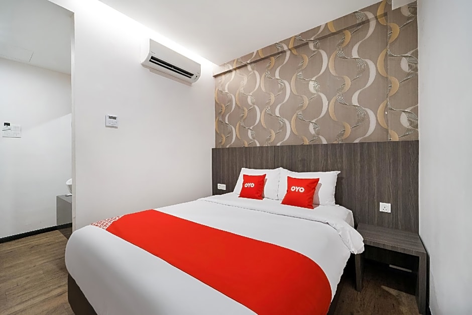 Capital O 89386 Stay 365 Hotel