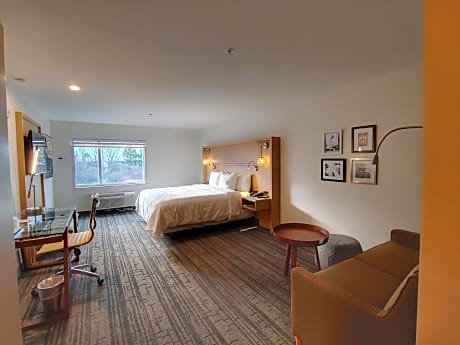 King Bed-Business Class-Breakfast-Non-Smoking