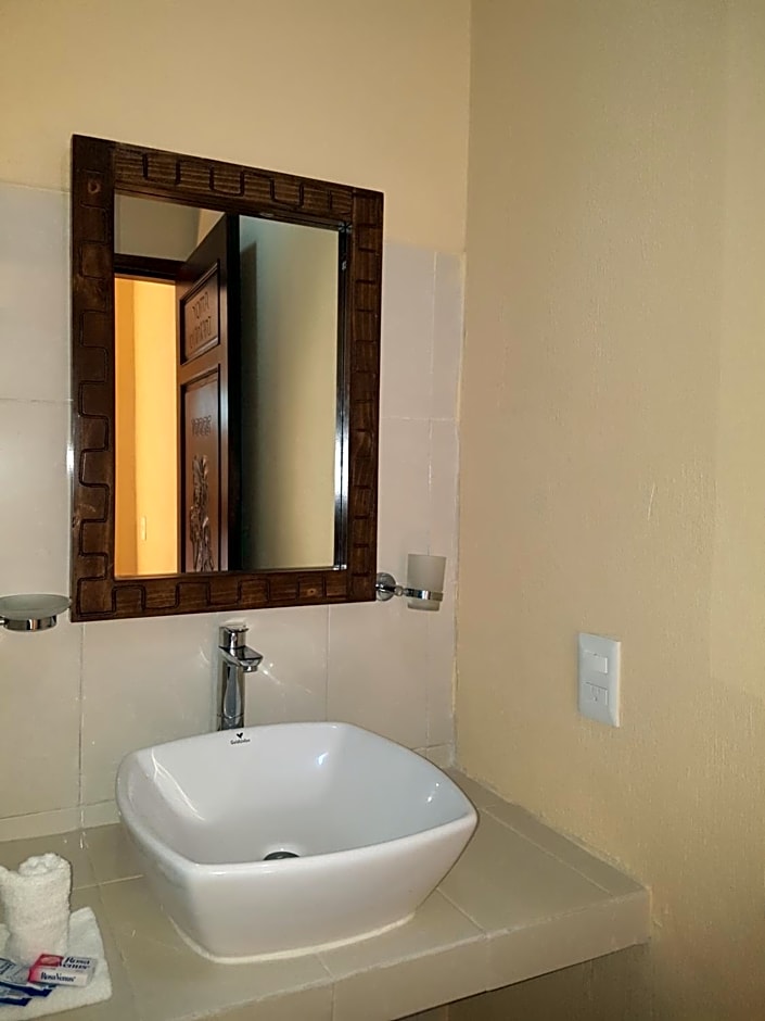 Hotel Mayahau Coba