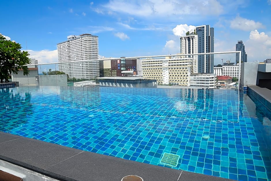 The Base InnNear BeachNear Night Market