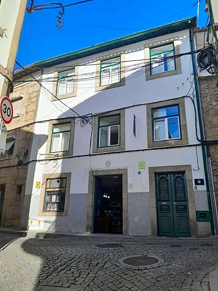 Foto 1 dari 20 — Covilhã Hostel
