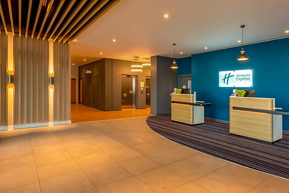 Holiday Inn Express Bridgwater By IHG