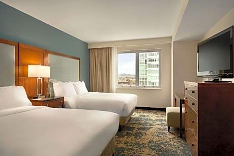 Suite with Two Queen Beds - Mobility and Hearing Access/Non-Smoking