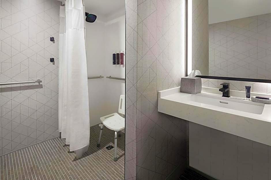 Sheraton Framingham Hotel & Conference Center