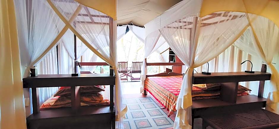 Fig Tree Camp - Maasai Mara