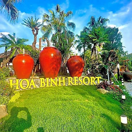 Hoa Binh Resort