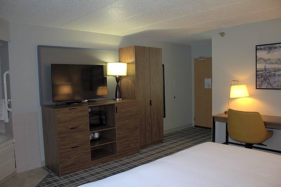 AmericInn by Wyndham Worthington