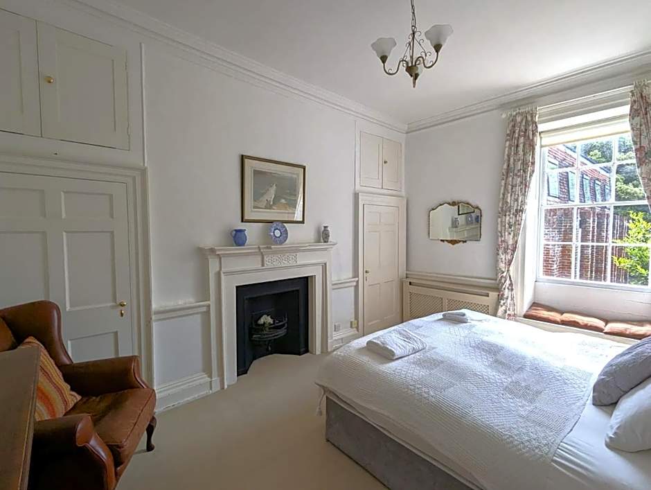 East Pallant Bed and Breakfast, Located in Large Georgian Townhouse in Central Chichester