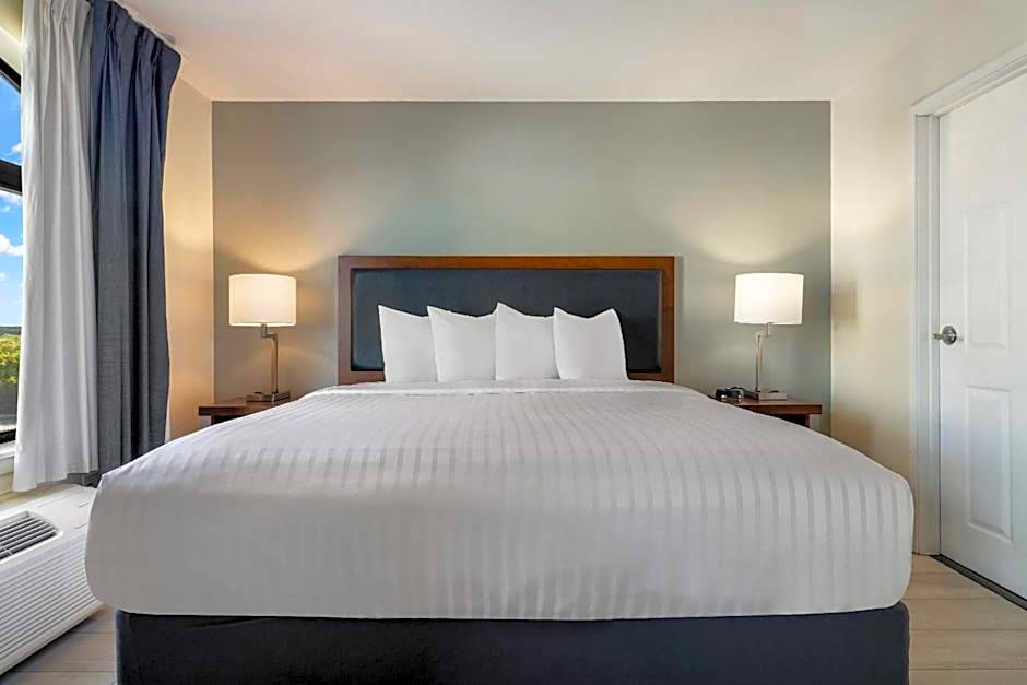 Wingate by Wyndham Round Rock Hotel & Conference Center