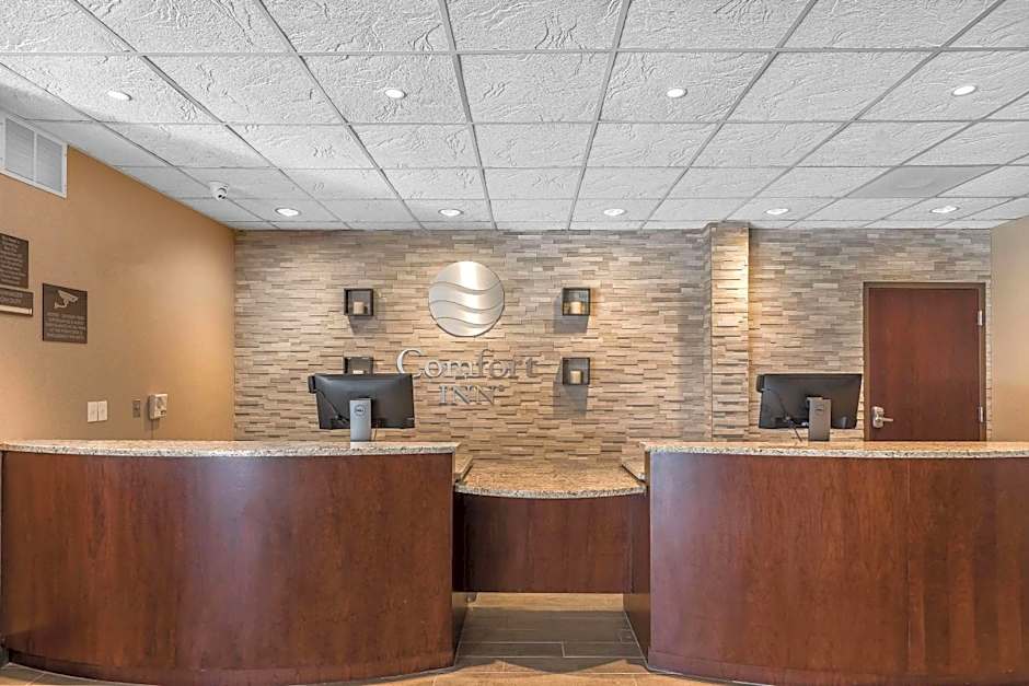 Comfort Inn Bay City - Riverfront