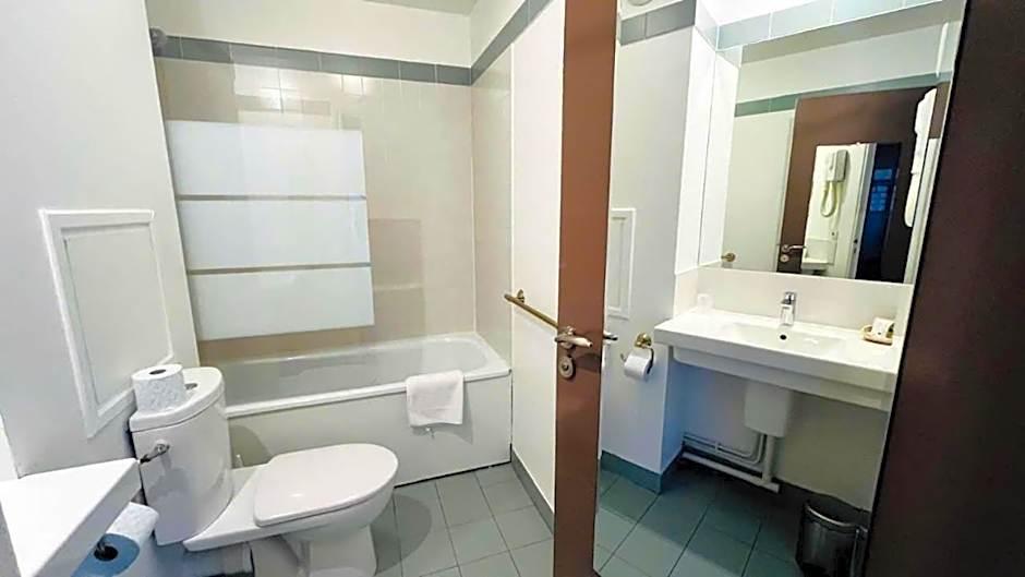 Hotel Paris Vesinet -ex Auberge des 3 Marches