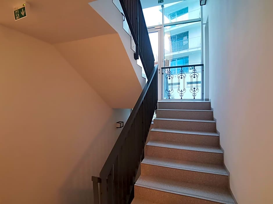 City Castle Apartments Free Parking