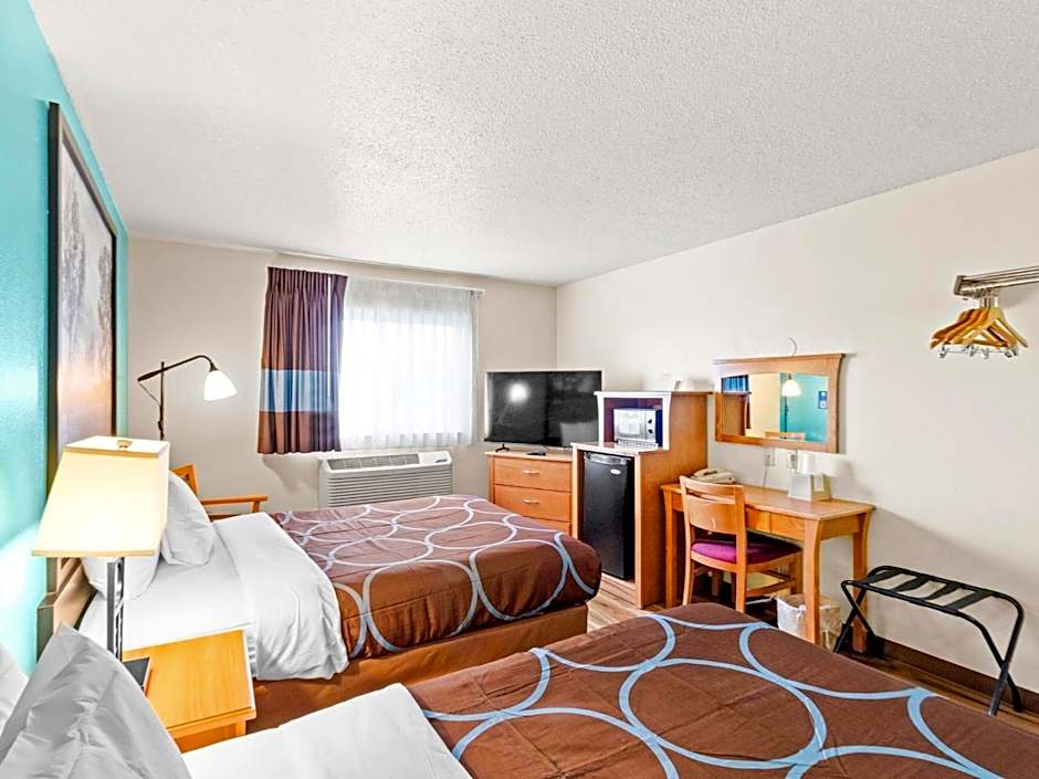 Super 8 by Wyndham Ogallala