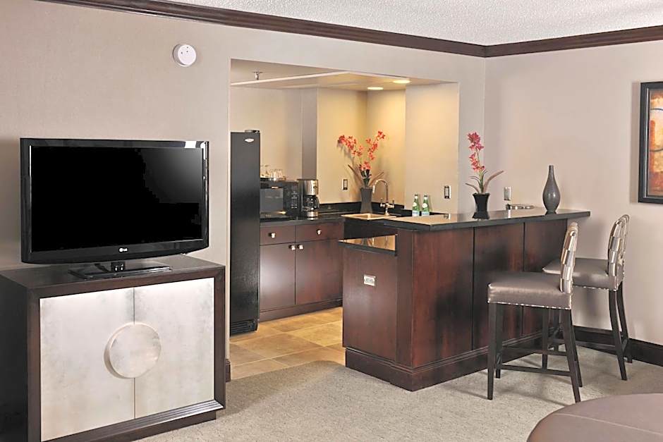 Embassy Suites By Hilton Hotel Des Moines-On The River