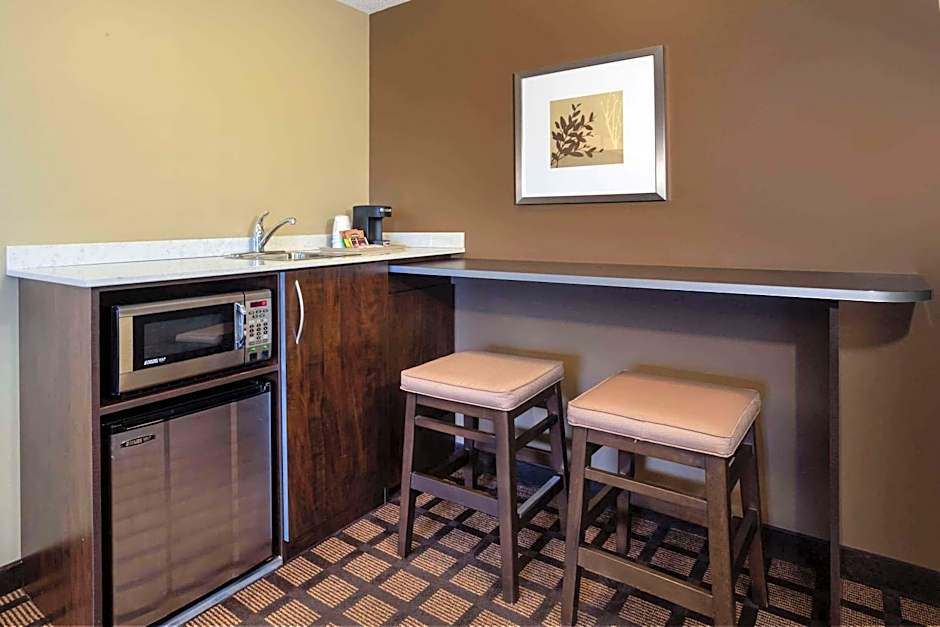 Microtel Inn & Suites by Wyndham Timmins