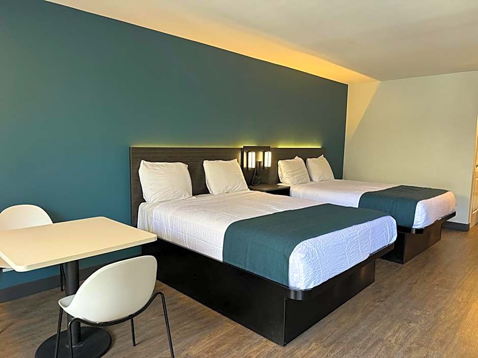Studio 6 Suites Gardena, CA
