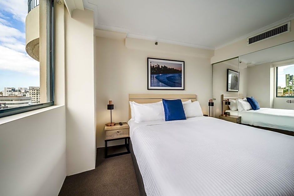 Oaks Sydney Castlereagh Suites