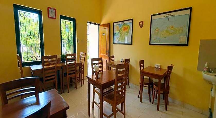 Whiterose Guesthouse