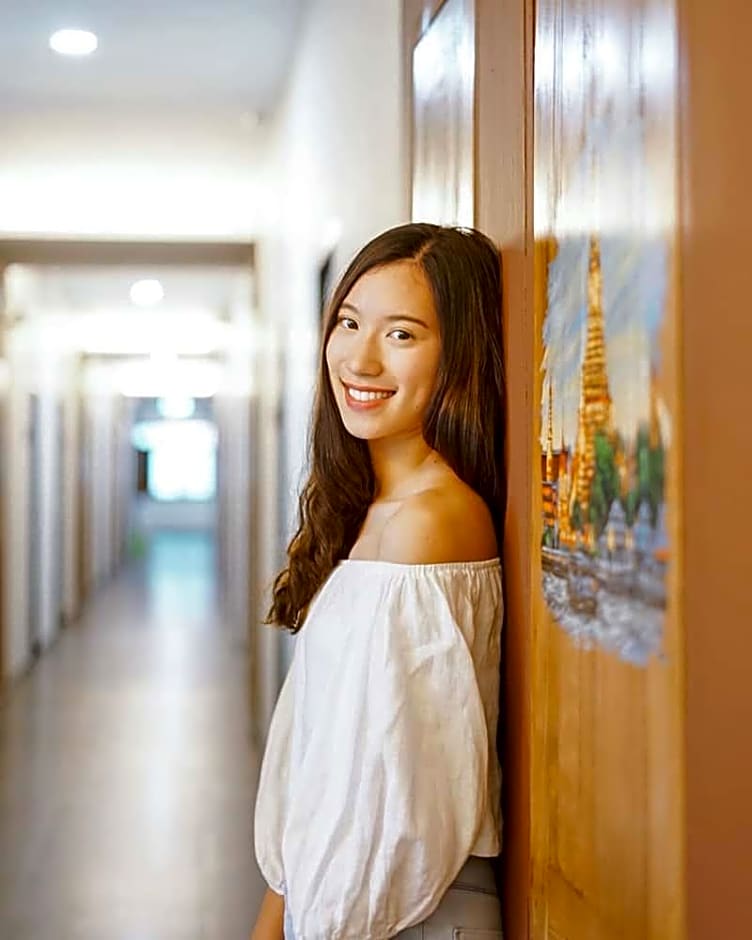 Baan Noppadol Hotel & Apartment Bangna