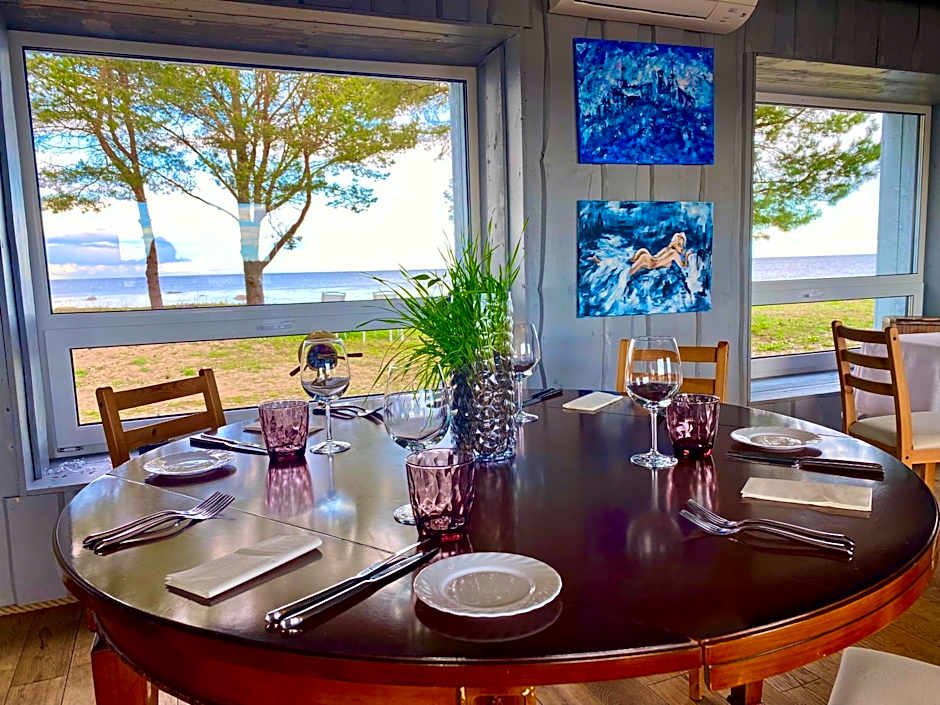 Vergi Sadam & Restoran Wirkes'