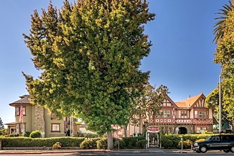 Rose Garden Inn