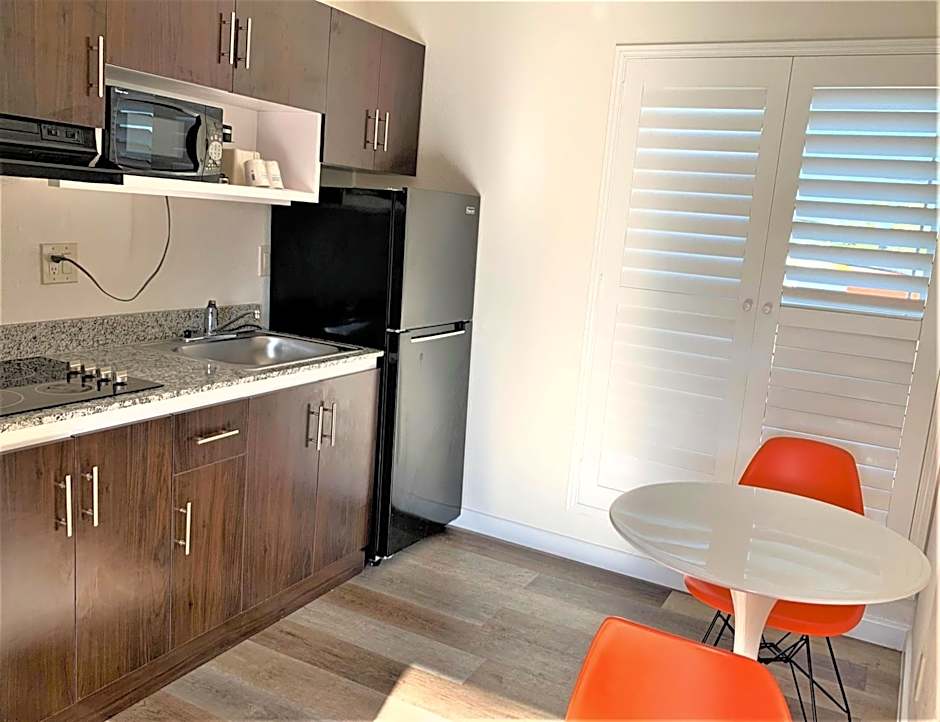 Howard Johnson Suites by Wyndham San Diego Chula Vista/BayFt