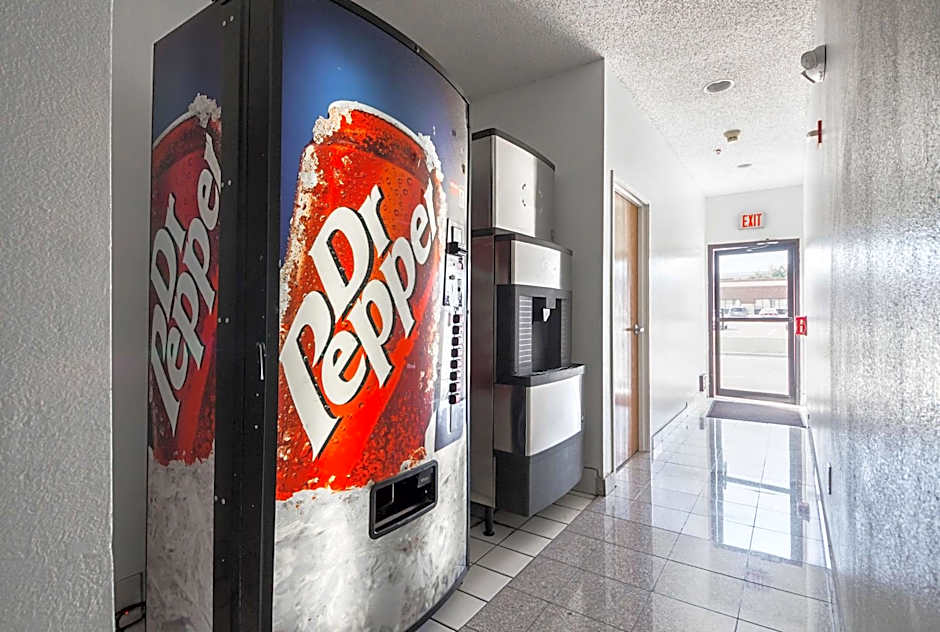 Motel 6 Dallas - Irving DFW Airport South