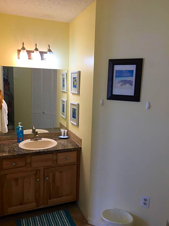 Beach Place Seconds to Beach 23