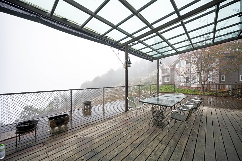 Chingjing New Paradise Bed and Breakfast