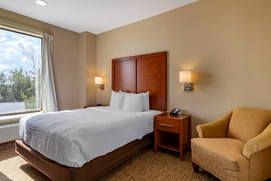 Comfort Suites Near Texas Medical Center - NRG Stadium