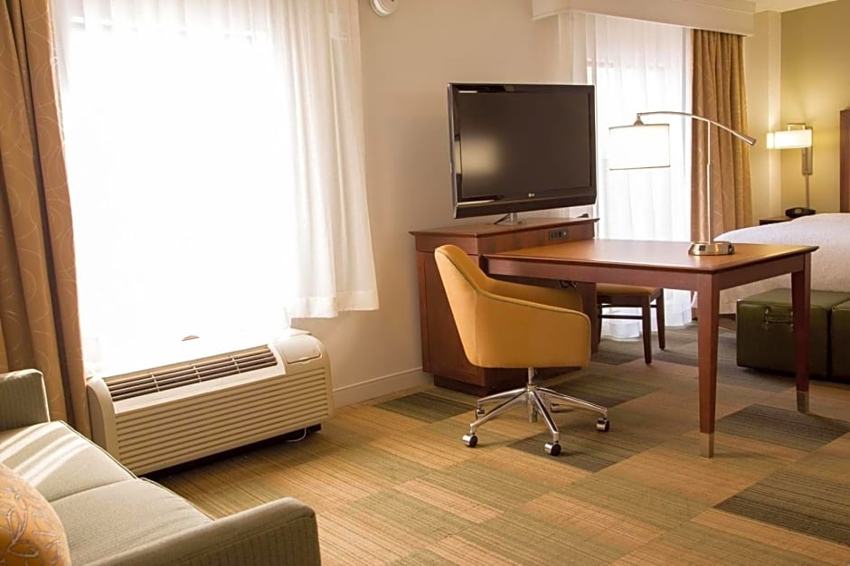 Hampton Inn & Suites Albany-Downtown