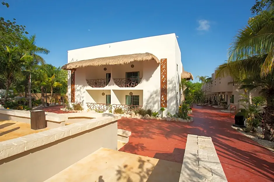 Casa Kaoba Hotel & Suites
