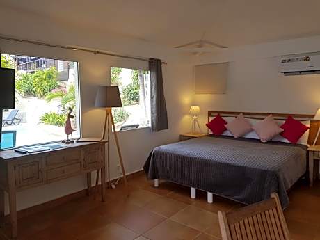 Bungalow with Sea View