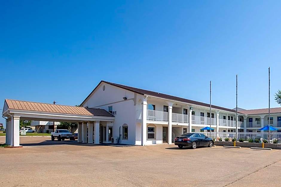 Motel 6-Bryan, TX - University Area