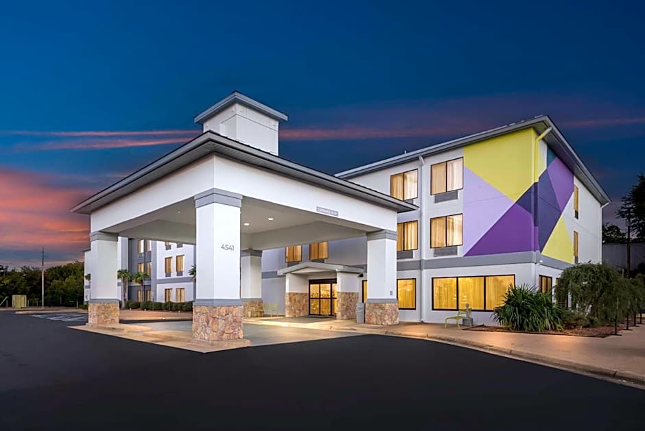 Spark by Hilton Tuscaloosa University