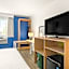 Spark by Hilton Eden Prairie