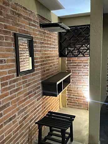 Basic Triple Room with Shared Bathroom