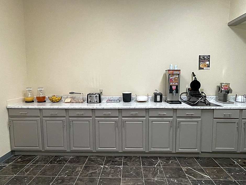 Econo Lodge Inn & Suites Sweetwater I-20