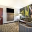 Clarion Pointe Charleston - West Ashley