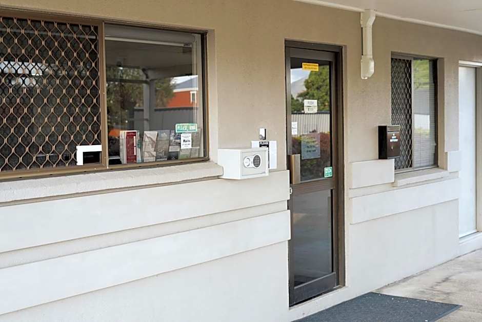 Porky's Motel Rockhampton