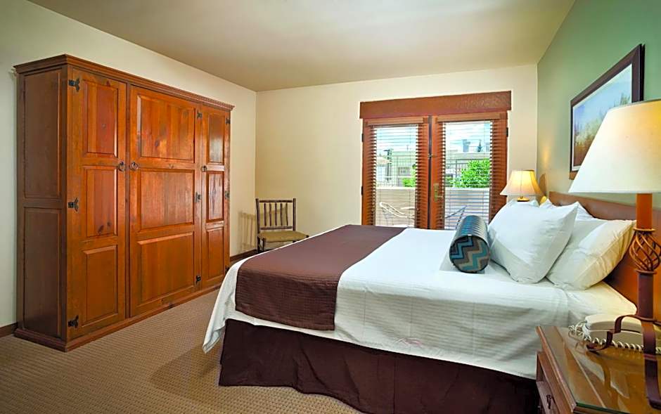 Photo 1 of 8 of 1 Bedroom Suite