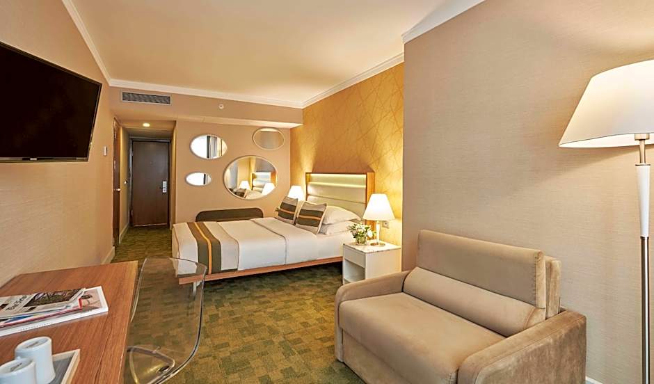 Photo 1 of 2 of Suite, Bosphorus View