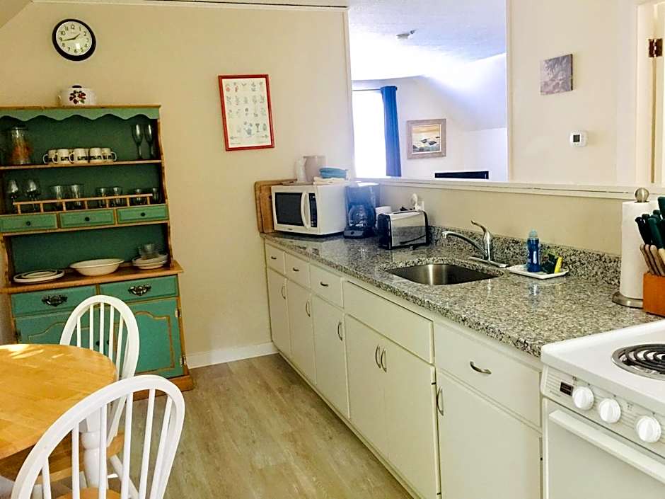 Sesuit Harbor House